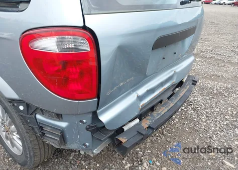 2003 Chrysler Voyager from USA, damaged, VIN 1C4GJ25B93B213099